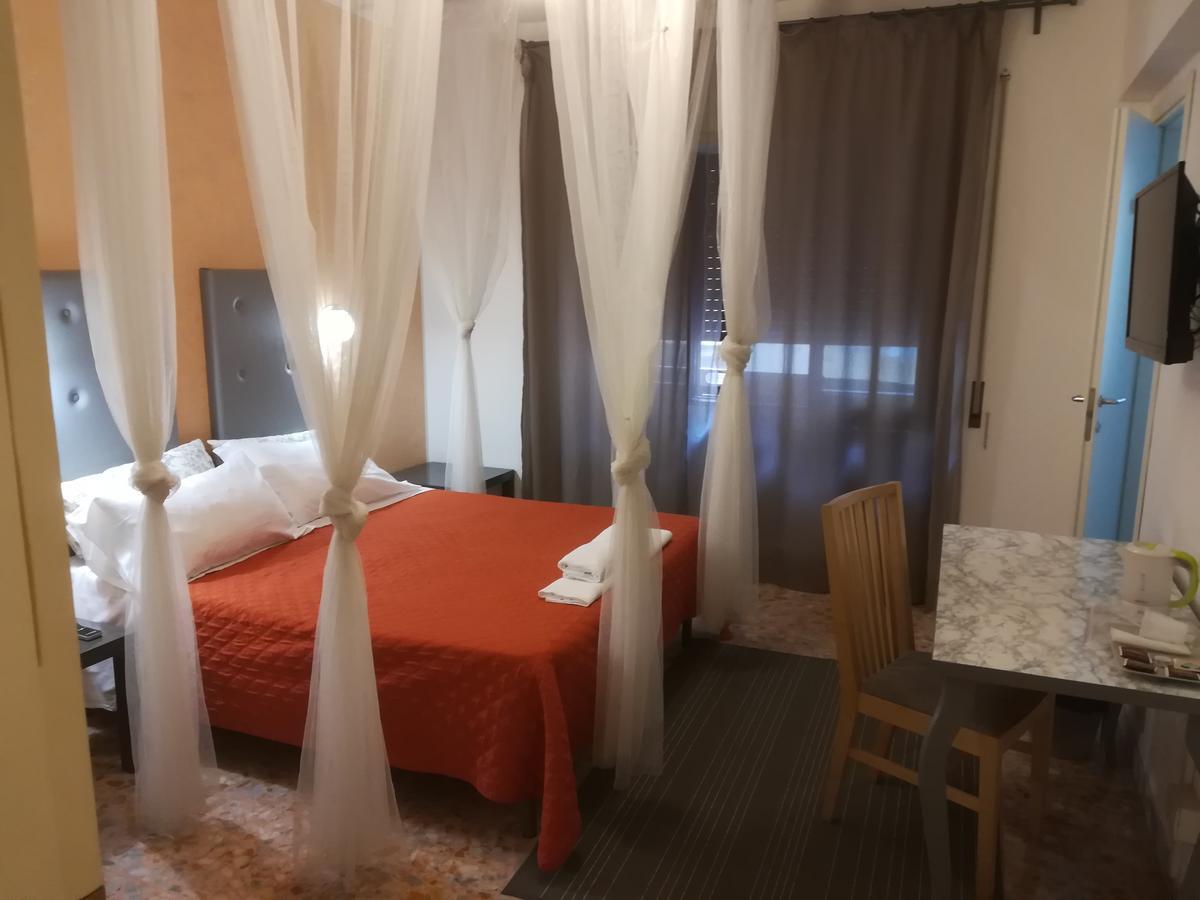 In Roma Life Hotel Eksteriør billede